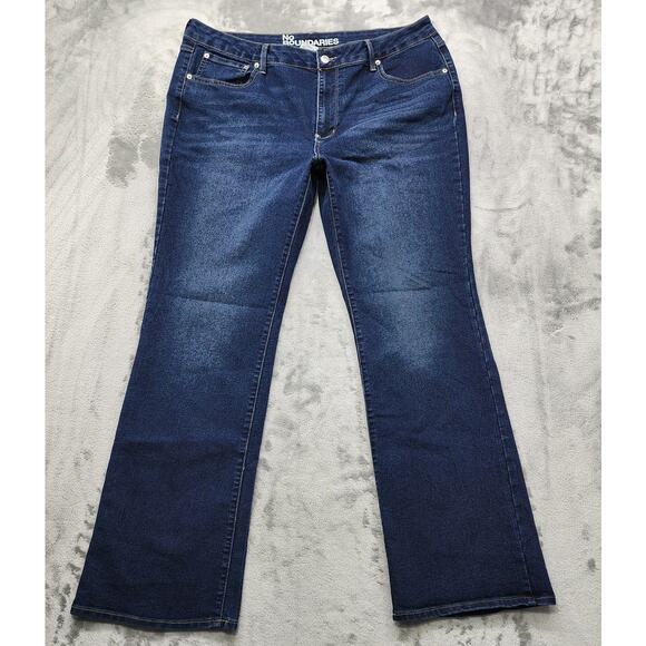 No Boundaries Jeans Womens 20 Blue Dark Wash High Rise Bootcut Stretch Casual - Picture 1 of 12